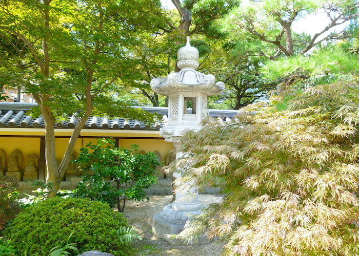 Fukuoka Travel Guide What to do in Fukuoka Japan Tochoji Temple garden