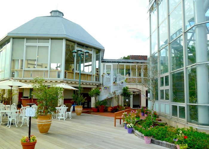 Kobe Travel Guide Nunobiki Herb Gardens and Ropeway glasshouse