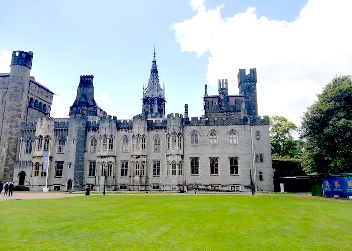 Cardiff Travel Guide What to do in Cardiff, UK Cardiff Castle House
