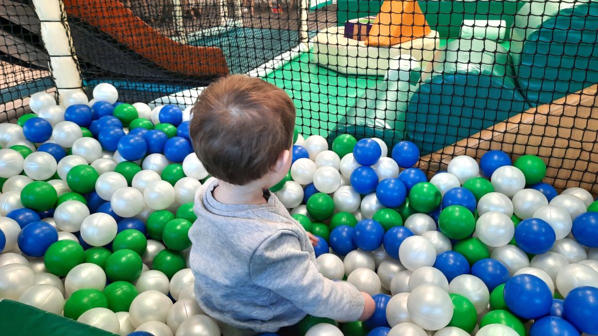 A day out at Lakeside Softplay, Datchet, Berkshire ball pit