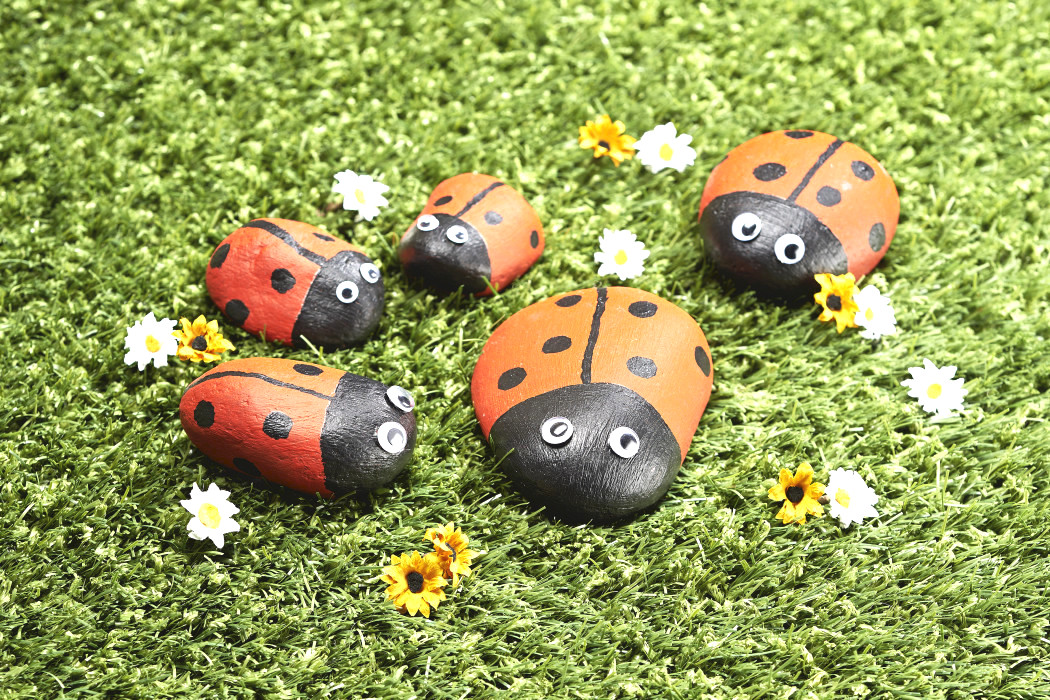 10 easy arts and crafts activities for kids to do this summer Pebble Pets