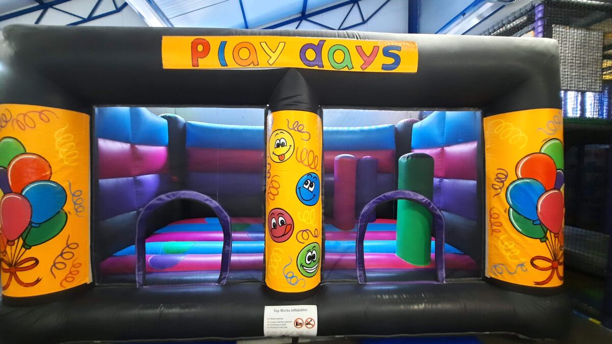 Big on Bouncing, Slough, Berkshire jumping castle