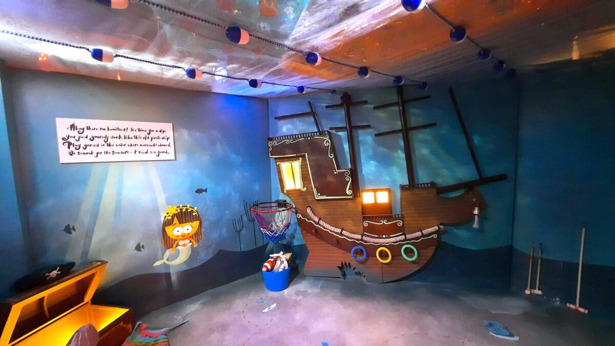 Discover Children's Story Centre Review The 100 Story event underwater room