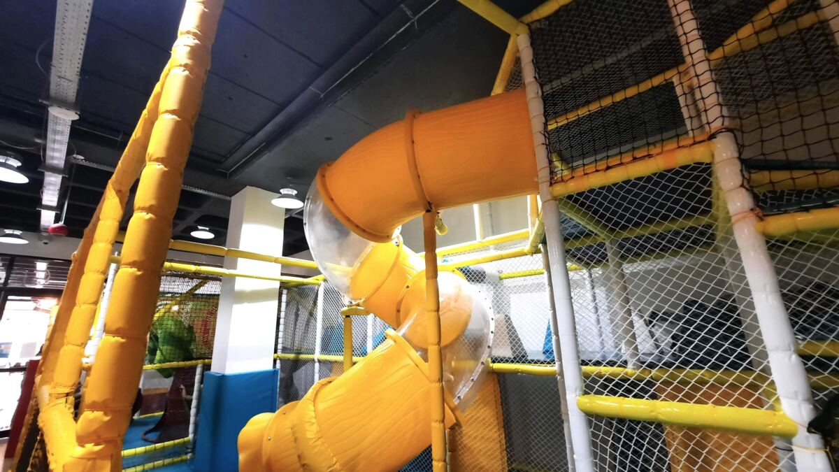 Jelly Lounge Windsor Review softplay slides