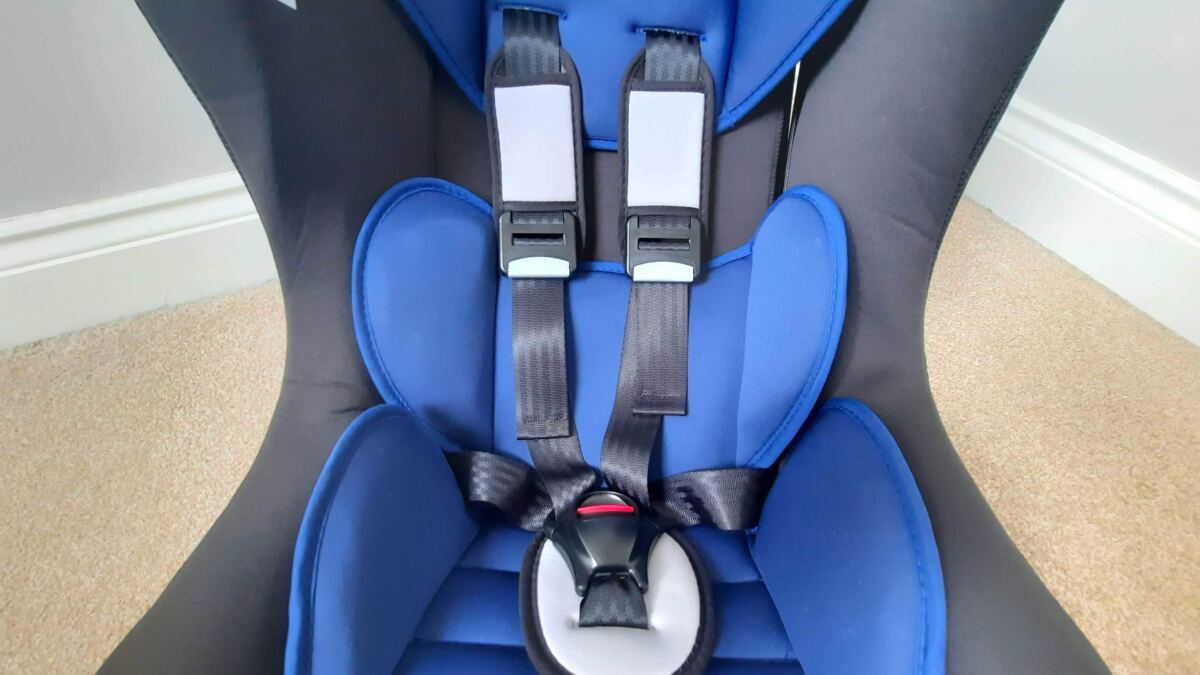 Nania Trio Car Seat Review harness