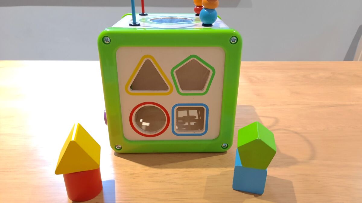 Woody Treasures Activity Kid's Cube Review shape sorter