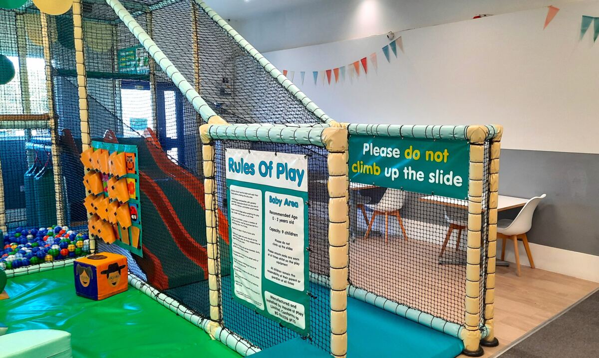 A review of Lakeside Soft Play, Datchet, Berkshire, an affordable soft play for under 5’s, which is small, has great food, and areas for babies and under 2’s.