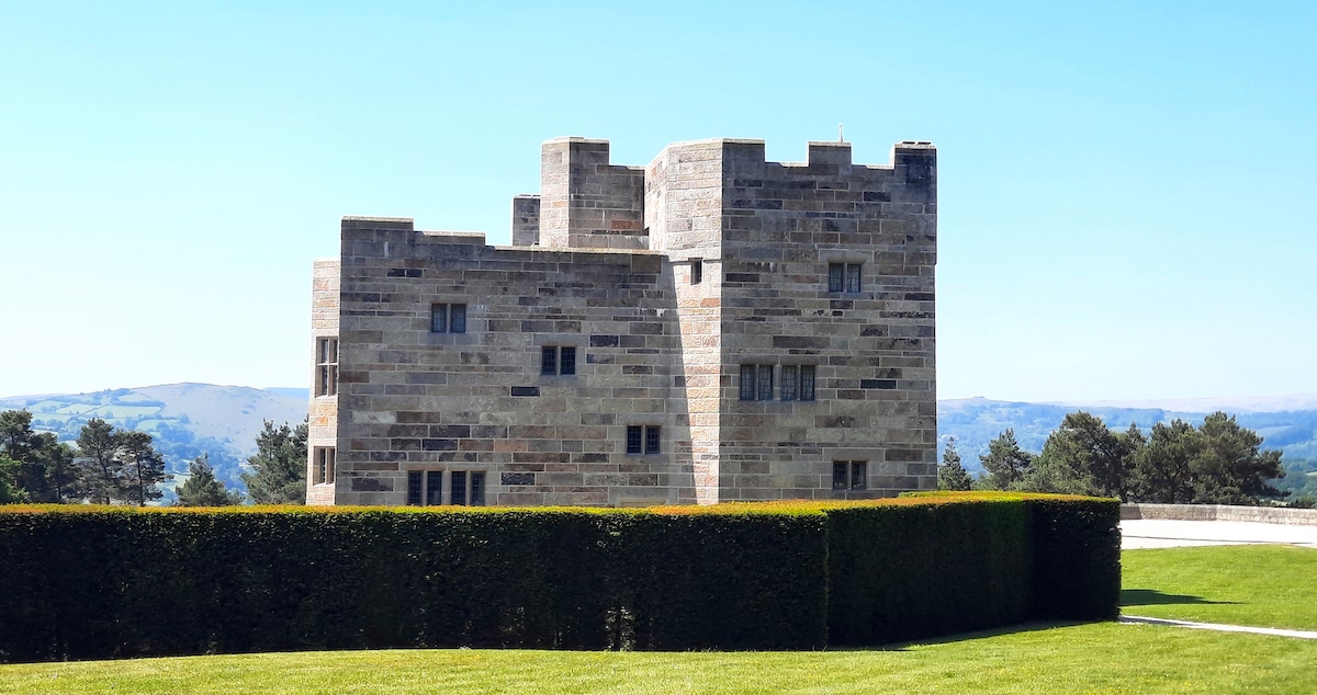 A Castle Drogo review covering things to do, food options, family friendly facilities, opening times, prices, parking, and thoughts on Castle Drogo.