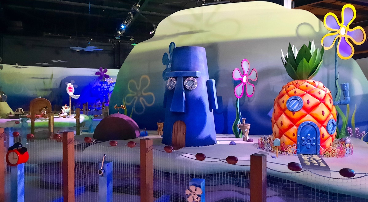 A Nickelodeon Adventure Lakeside review covering things to do, food options, family friendly facilities, opening times, ticket prices, parking, and more.
